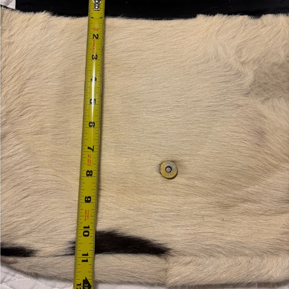 Dark brown and cream cowhide &leather bag upcycled patch & turquoise studs. - Picture 13 of 14